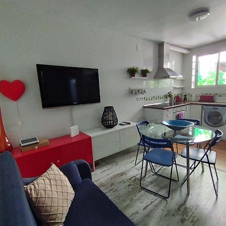 Apartment Barca 1 Camp Nou โอสปิตาเล็ต เดอ โยเบรกัต ภายนอก รูปภาพ