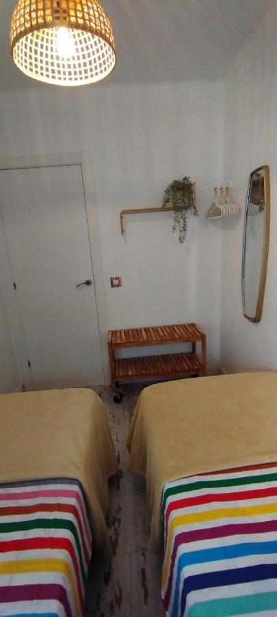 Apartment Barca 1 Camp Nou โอสปิตาเล็ต เดอ โยเบรกัต ภายนอก รูปภาพ