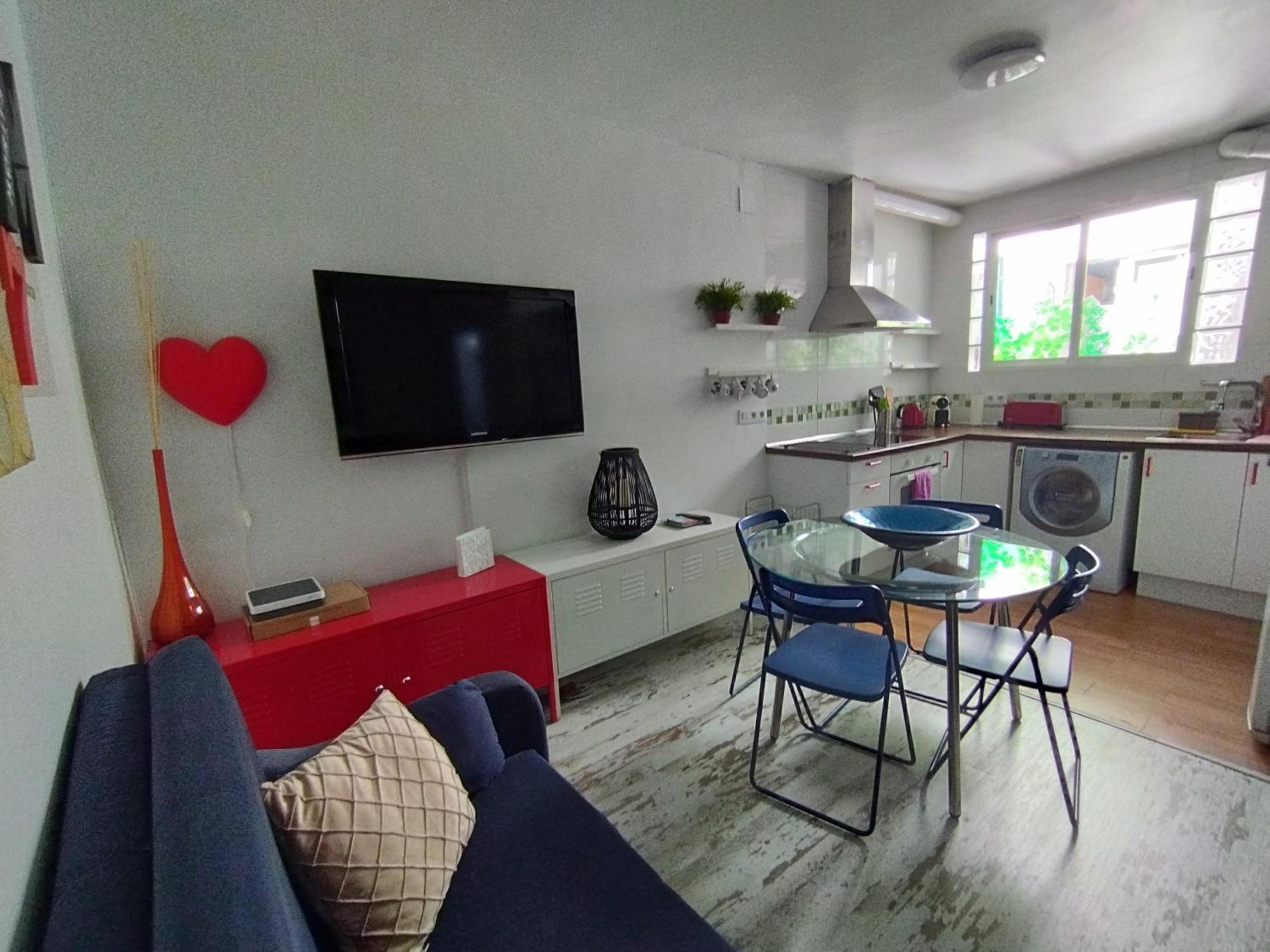 Apartment Barca 1 Camp Nou โอสปิตาเล็ต เดอ โยเบรกัต ภายนอก รูปภาพ