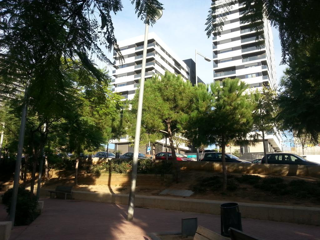 Apartment Barca 1 Camp Nou โอสปิตาเล็ต เดอ โยเบรกัต ภายนอก รูปภาพ